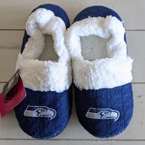 NWT: FOCO Seattle Seahawks Womens Fuzzy Moccasin Slippers - Size L (9-10)
